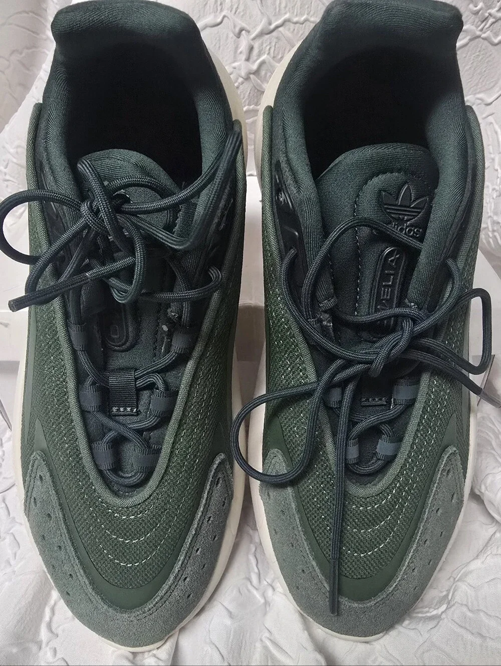 Adidas Sneakers Mens 7 Ozelia J Shadow Green HP3255 Athletic Running Shoes